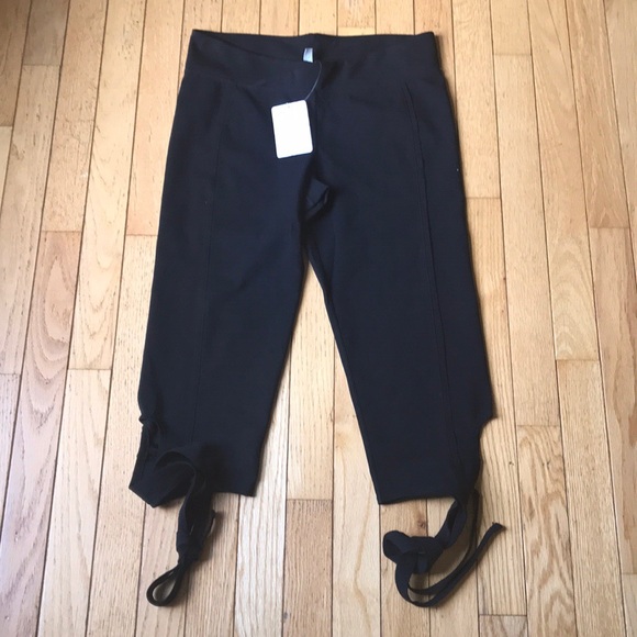 Free People Turnout Tie Capri FP Movement - Picture 3 of 6